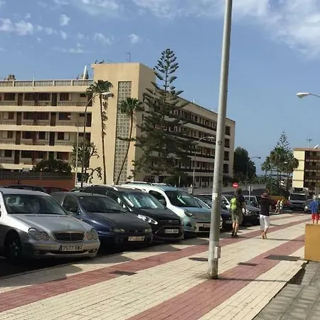 Cristianos Spacious Apartament Lägenhet *