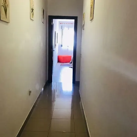 Cristianos Spacious Apartament Διαμέρισμα *